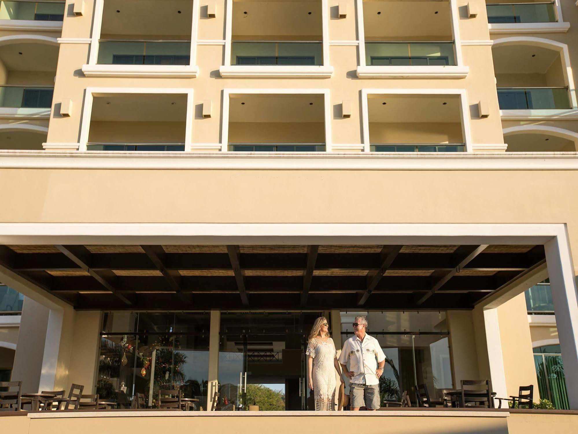 Diamond Bay Hotel Mazatlan Exterior photo