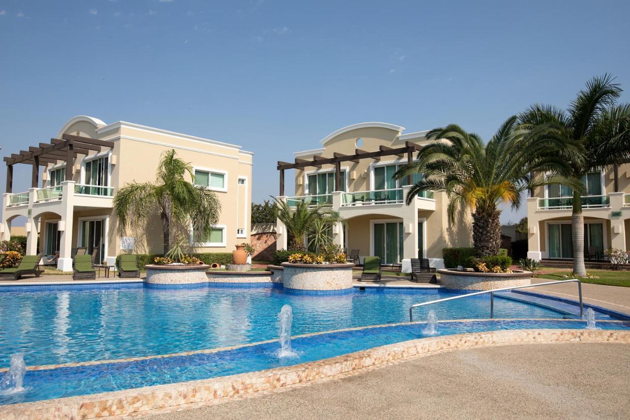 Diamond Bay Hotel Mazatlan Exterior photo